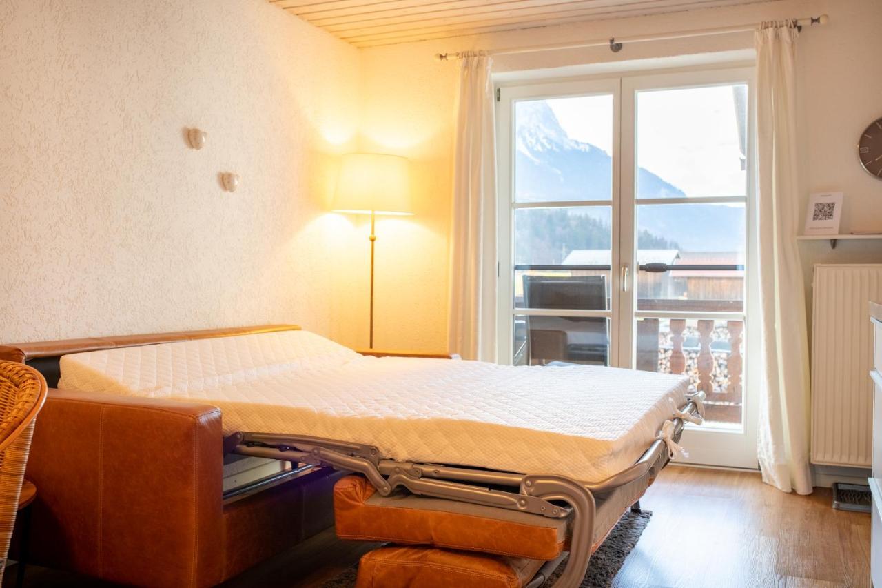 Kloana Waxlstoa Appartement Garmisch-Partenkirchen Buitenkant foto